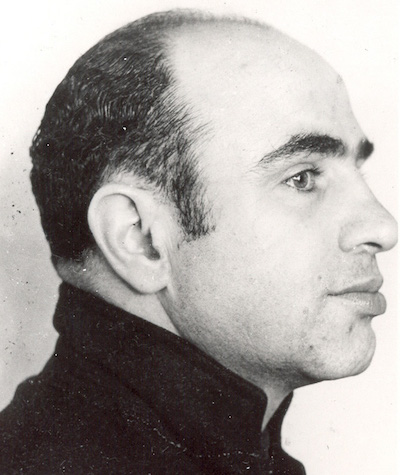 a brief biography of alphonse capone Named alphonse capone al capone: a biography westport, ct: greenwood press a short biography about the author american ganster. a brief biography of alphonse capone Named alphonse capone al capone: a biography westport, ct: greenwood press a short biography about the author american ganster.