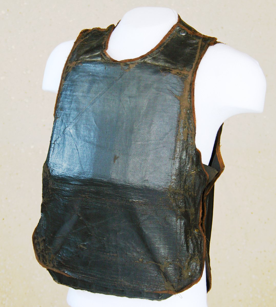 Photo of body armor on a mannequin, used by notorious gangster "Baby Face" Nelson.
