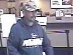 Pittsburgh, Pennsylvania Bank Robbery Suspect, Photo 3 of 3 (11/17/15)