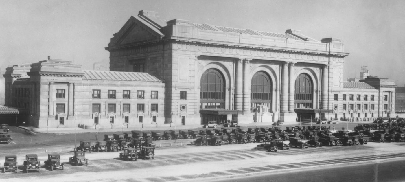 Early picture of Union Station in Kansas City, Missouri. Site of the Kansas City Massacre in 1933. Library of Congress photograph.