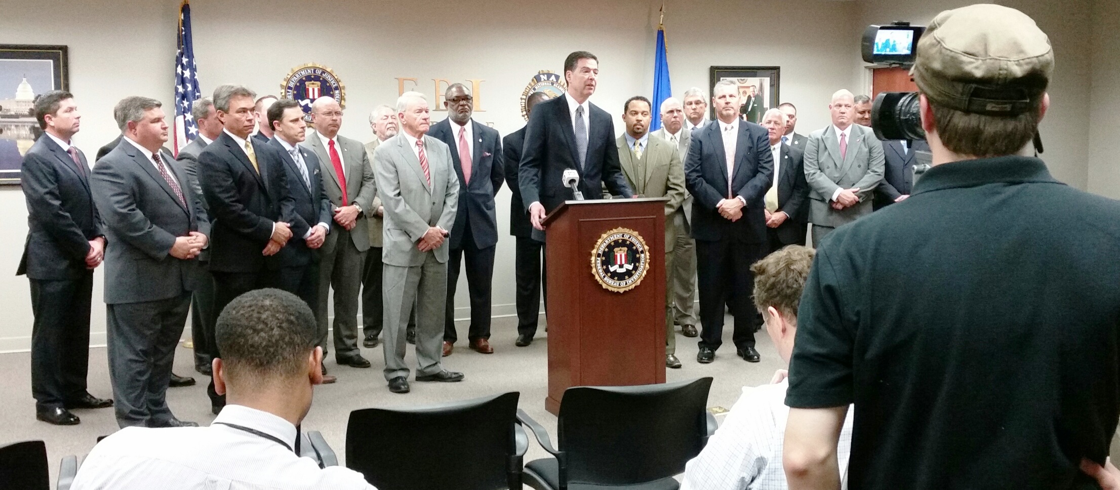 Director Comey visits Mobile Field Office in December 2014