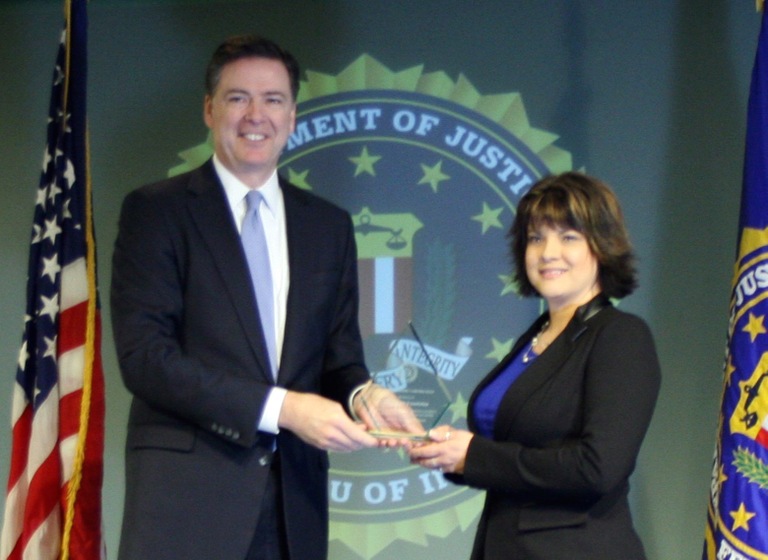 Stacey Dorsey Receives Director’s Community Leadership Award from Director Comey on April 15, 2016